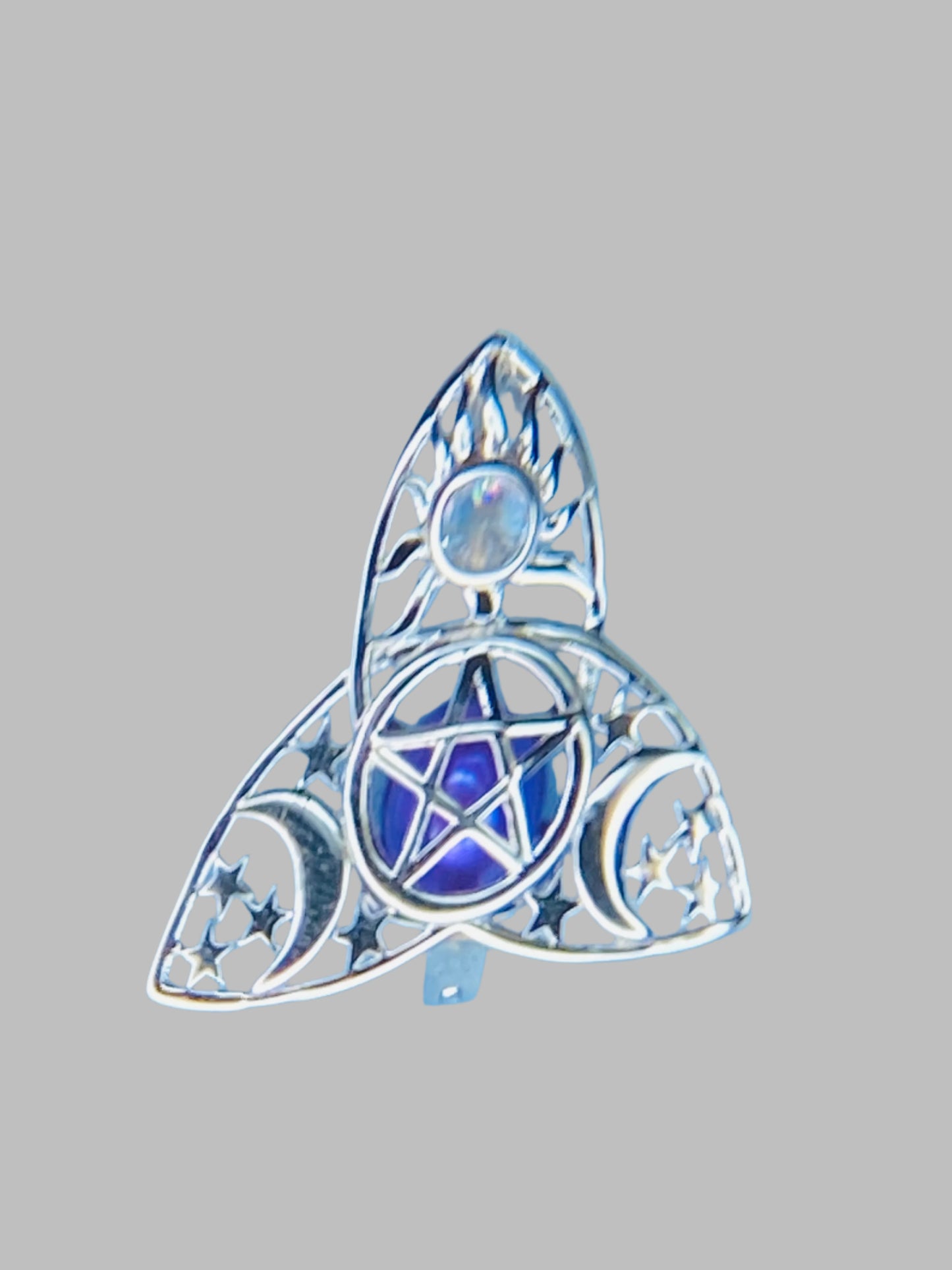 Celtic Knot Cage - Freshwater