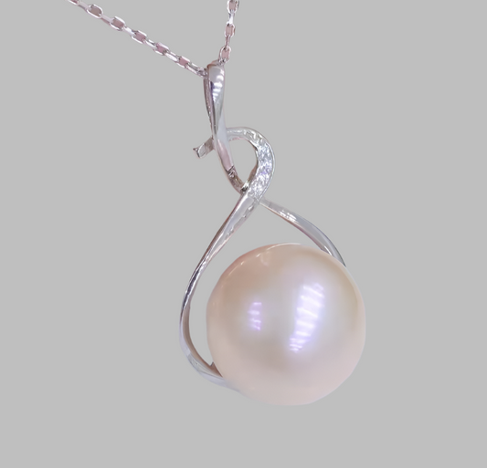 Twisted Love Necklace