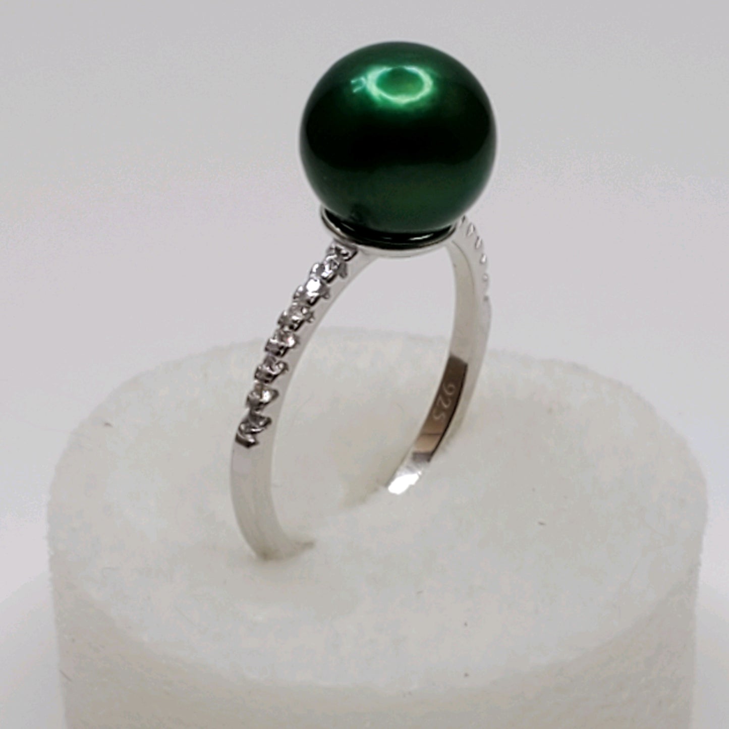 Classic Pearl Ring ~ Edison