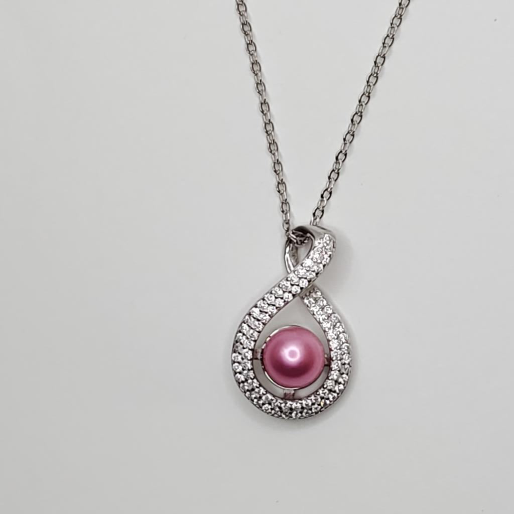 Diamond Girl Necklace ~ Freshwater